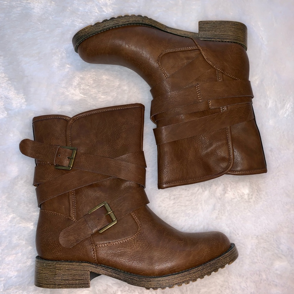 Brand New in Box Women’s JustFab Brown Boots 7.5